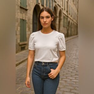 Dynamite White Short Sleeve Tee, Size Medium